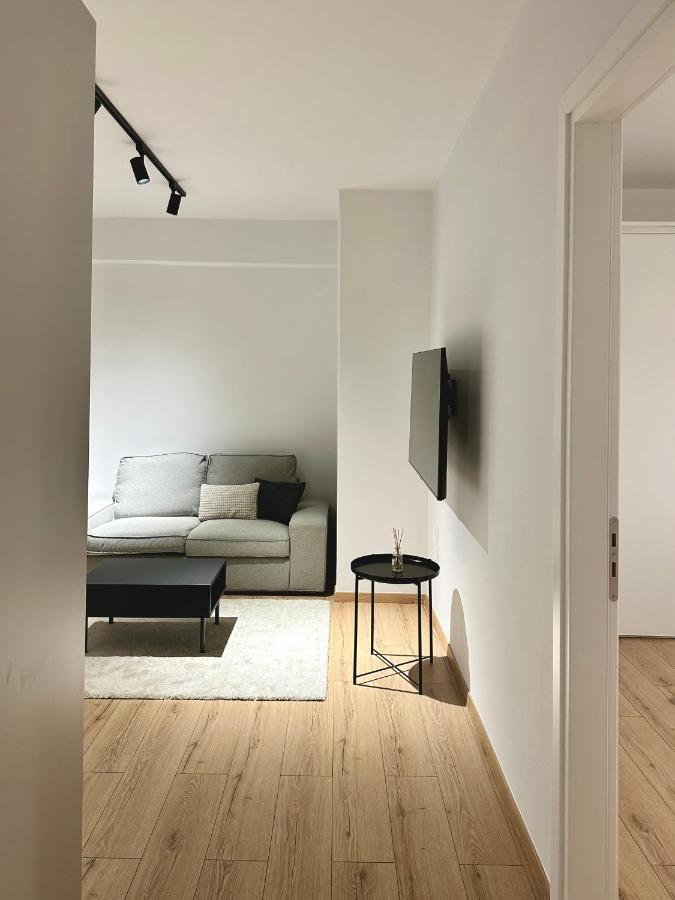 City Centre Apartment Патри Екстер'єр фото
